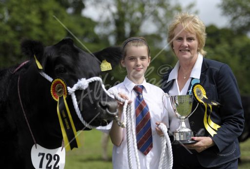 Young handler Winner Sarah Machett